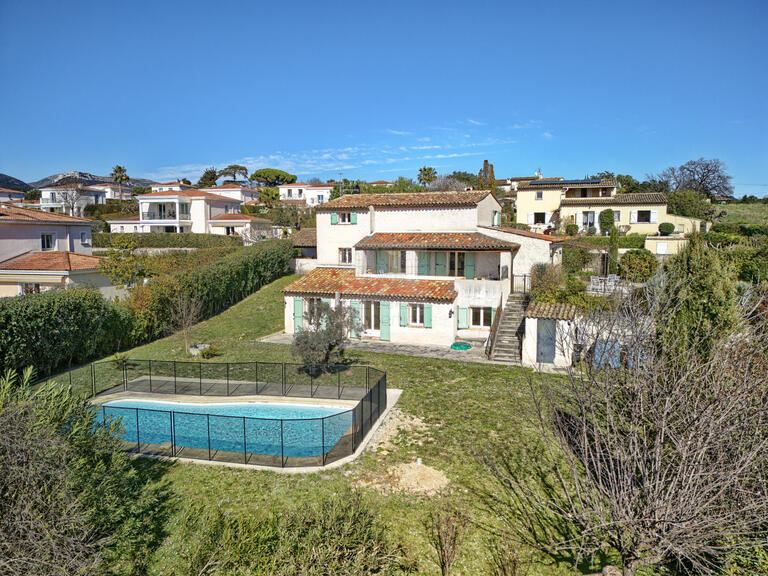 Maison La Colle-sur-Loup - 5 chambres - 200m²