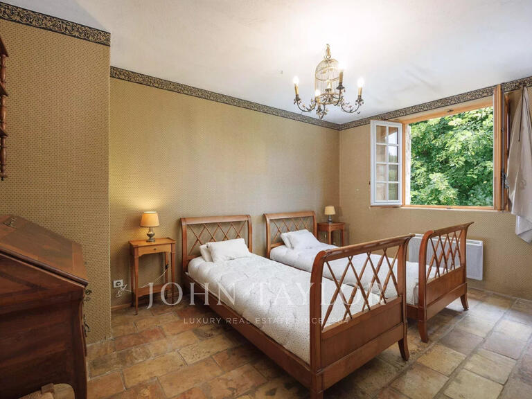 Maison La Colle-sur-Loup - 5 chambres - 196m²