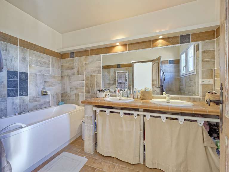 House with Sea view La Colle-sur-Loup - 4 bedrooms - 175m²