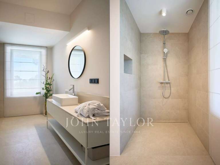 Maison La Colle-sur-Loup - 6 chambres - 1170m²