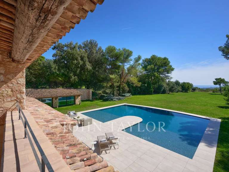 Maison La Colle-sur-Loup - 6 chambres - 1170m²