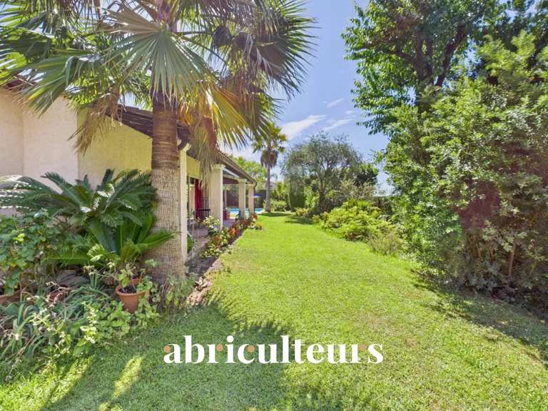 Maison La Colle-sur-Loup - 5 chambres - 276m²