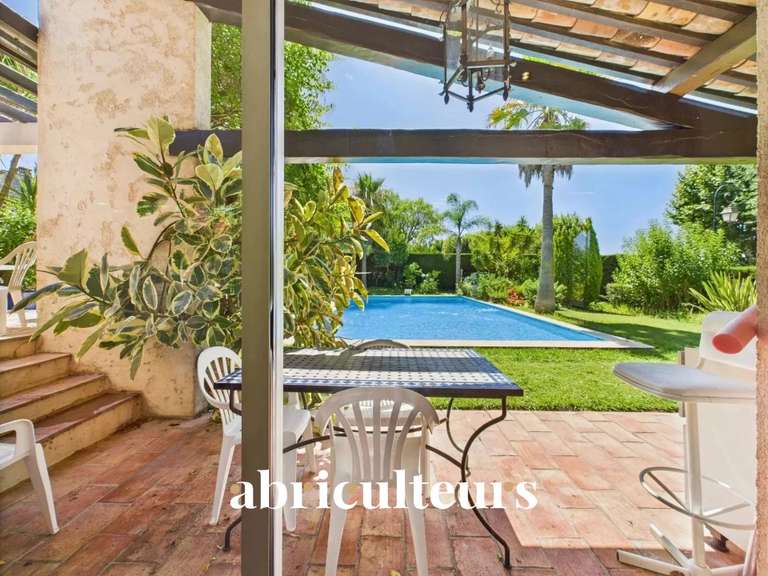 Maison La Colle-sur-Loup - 5 chambres - 276m²