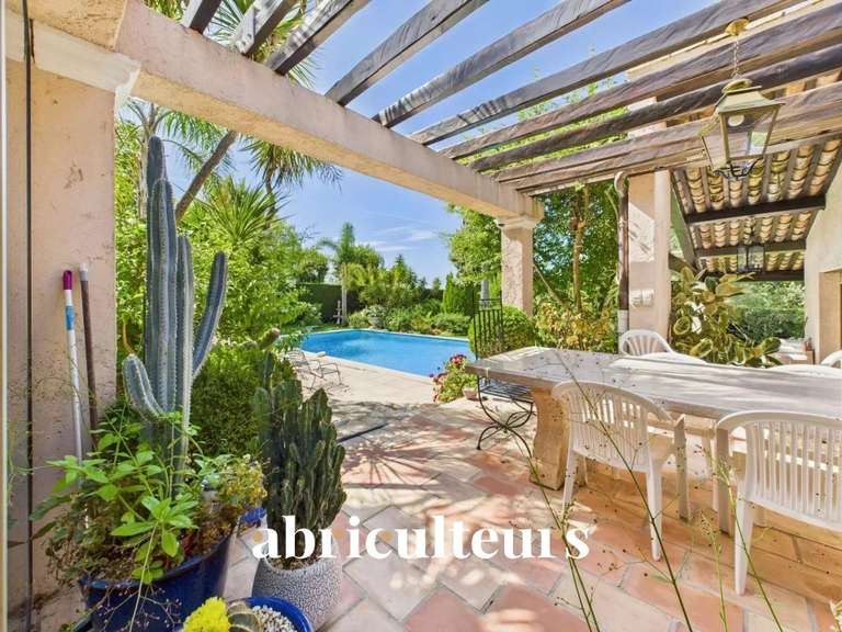 Maison La Colle-sur-Loup - 5 chambres - 276m²