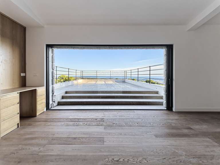 Maison La Colle-sur-Loup - 5 chambres - 300m²