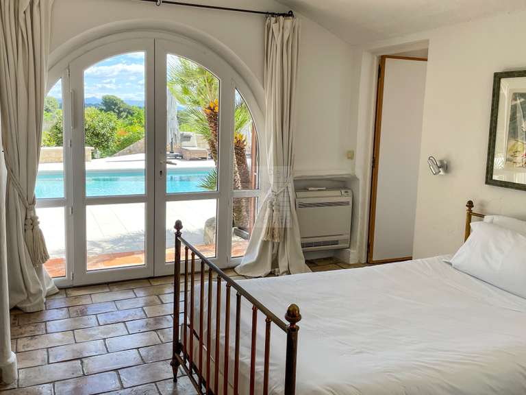 Maison La Colle-sur-Loup - 5 chambres - 437m²