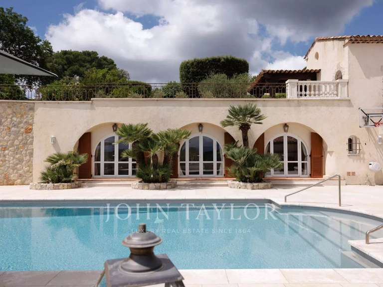 Maison La Colle-sur-Loup - 5 chambres - 437m²