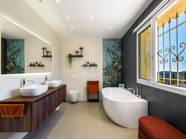 Maison La Colle-sur-Loup - 3 chambres - 192m²