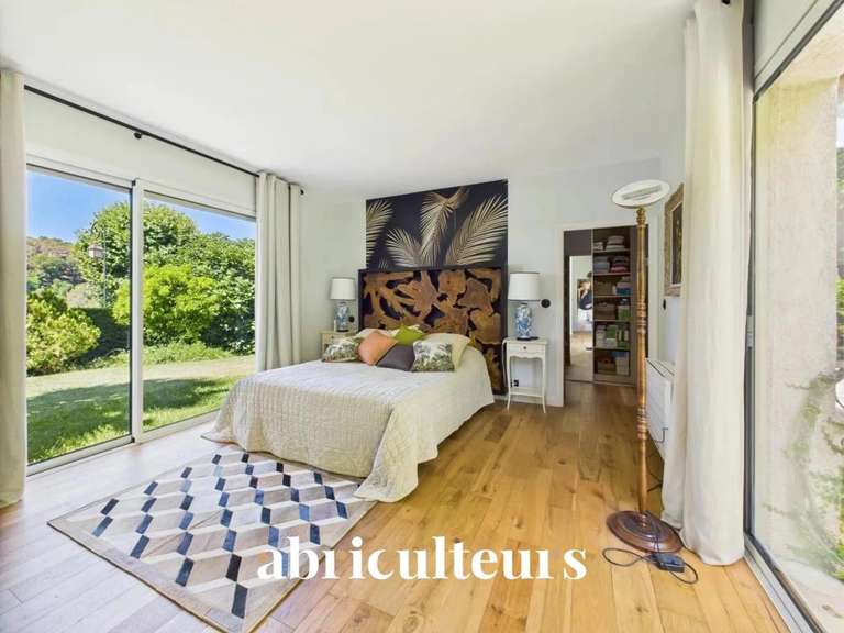 Maison La Colle-sur-Loup - 5 chambres - 276m²