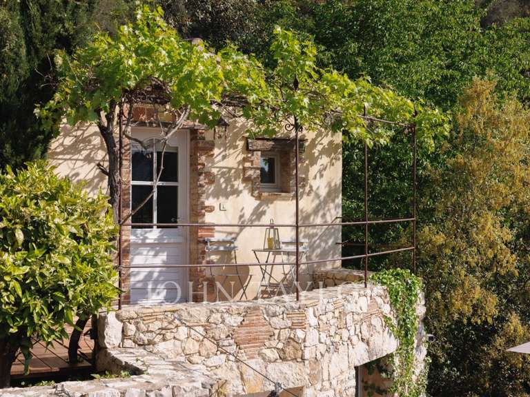 Maison La Colle-sur-Loup - 8 chambres - 405m²