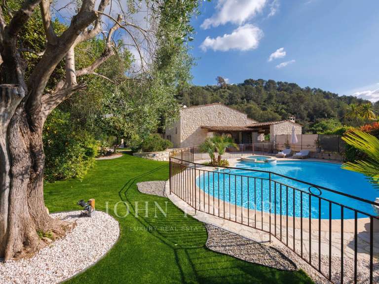 Maison La Colle-sur-Loup - 8 chambres - 405m²