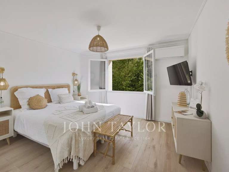 Maison La Colle-sur-Loup - 8 chambres - 405m²