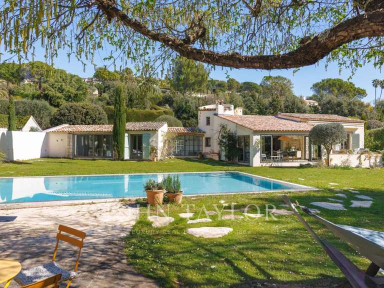 Maison La Colle-sur-Loup - 5 chambres - 239m²