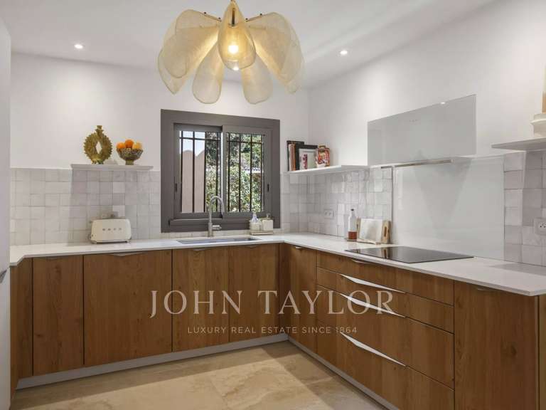 Maison La Colle-sur-Loup - 5 chambres - 239m²
