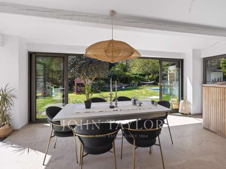 Maison La Colle-sur-Loup - 5 chambres - 239m²