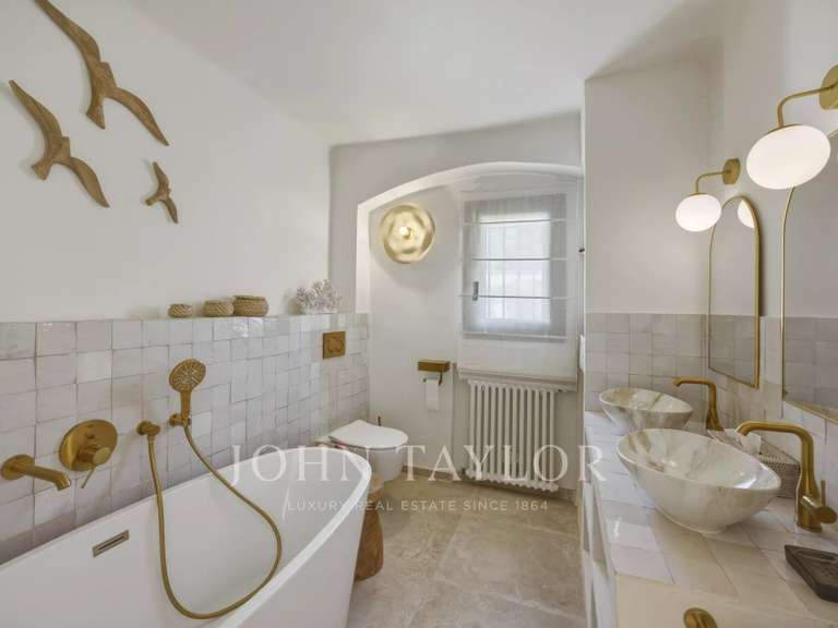 Maison La Colle-sur-Loup - 5 chambres - 239m²