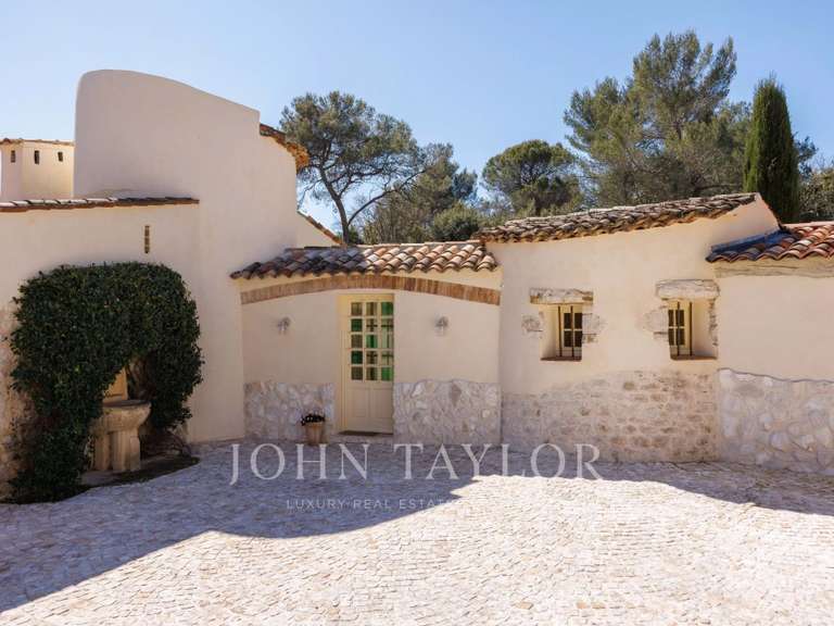 Maison La Colle-sur-Loup - 5 chambres - 239m²