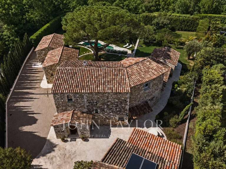 Maison La Colle-sur-Loup - 4 chambres - 238m²