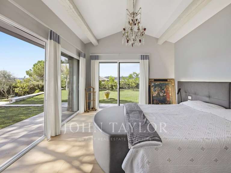 Maison La Colle-sur-Loup - 4 chambres - 238m²