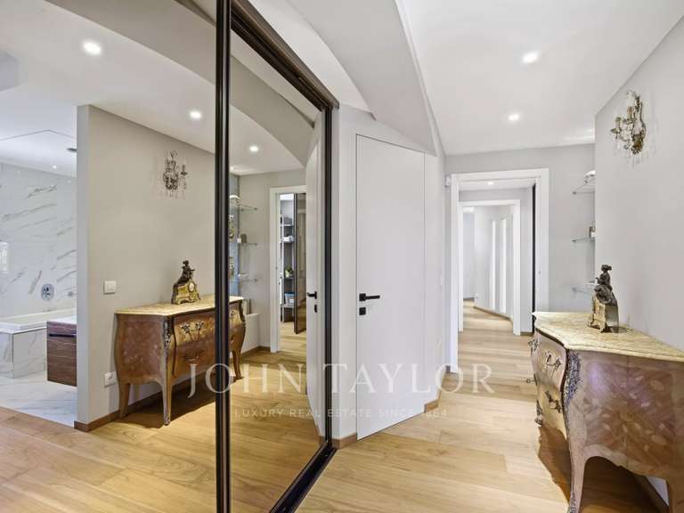 Maison La Colle-sur-Loup - 4 chambres - 238m²