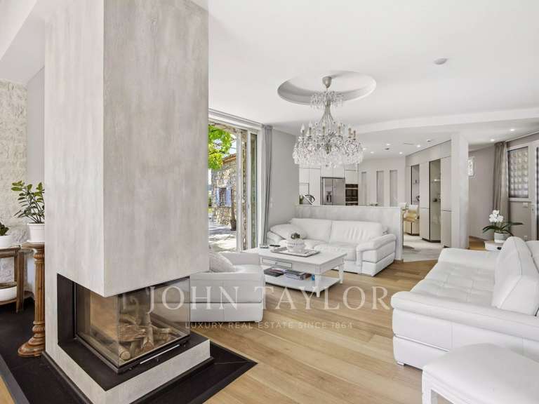 Maison La Colle-sur-Loup - 4 chambres - 238m²