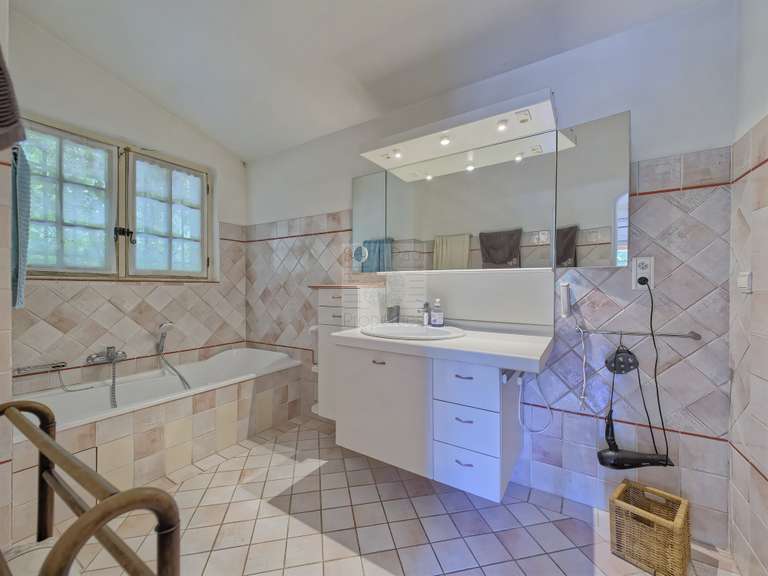 Maison La Colle-sur-Loup - 4 chambres - 234m²