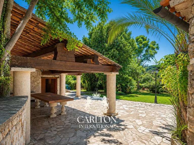 Maison La Colle-sur-Loup - 8 chambres - 496m²