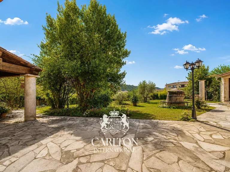 Maison La Colle-sur-Loup - 8 chambres - 496m²