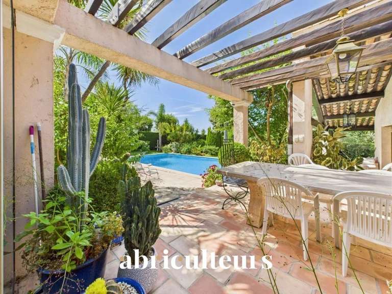 Maison La Colle-sur-Loup - 5 chambres - 275m²