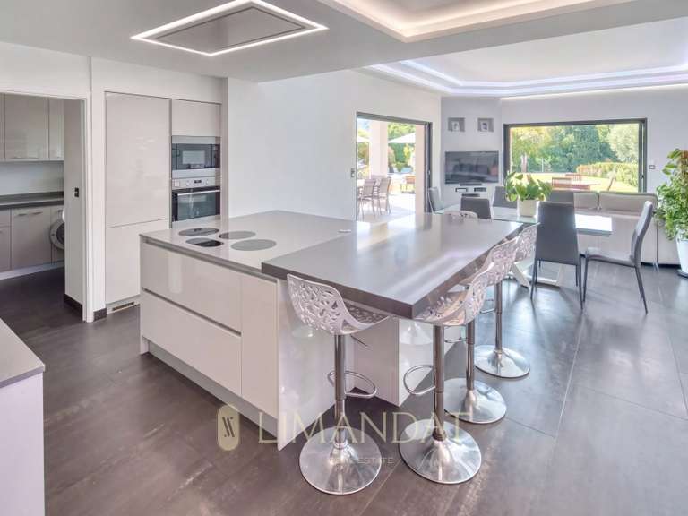 Maison La Colle-sur-Loup - 4 chambres - 162m²
