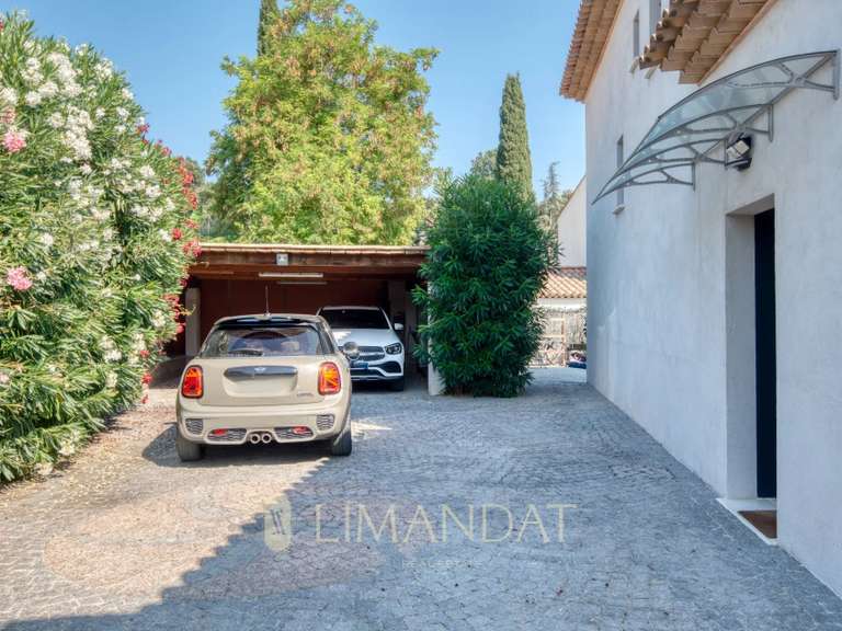 Maison La Colle-sur-Loup - 4 chambres - 162m²