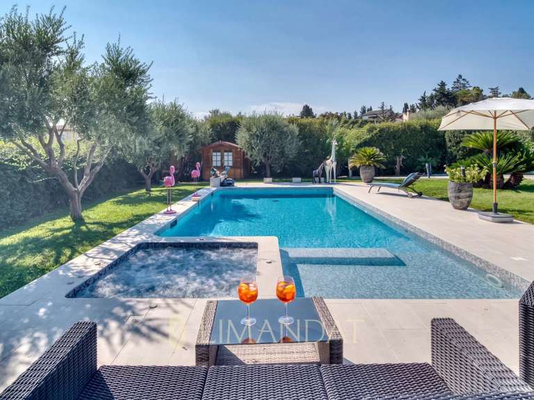 Maison La Colle-sur-Loup - 4 chambres - 162m²