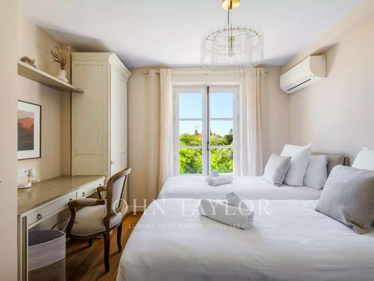 Maison La Colle-sur-Loup - 5 chambres - 314m²