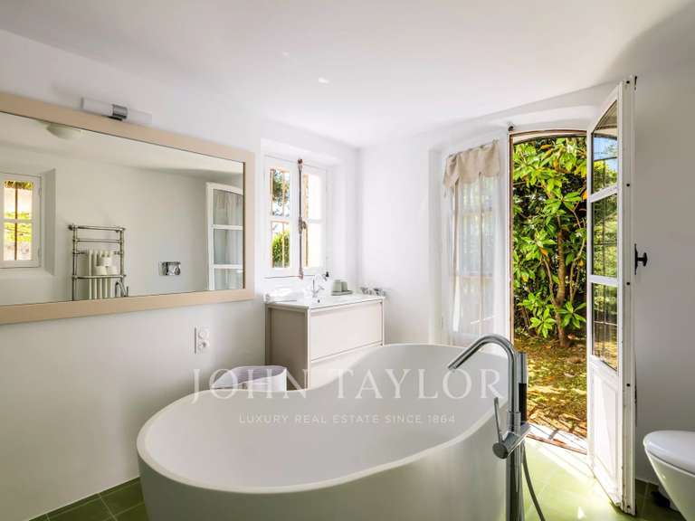 Maison La Colle-sur-Loup - 5 chambres - 314m²