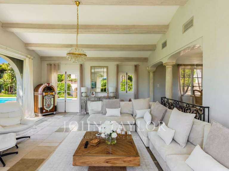 Maison La Colle-sur-Loup - 5 chambres - 314m²