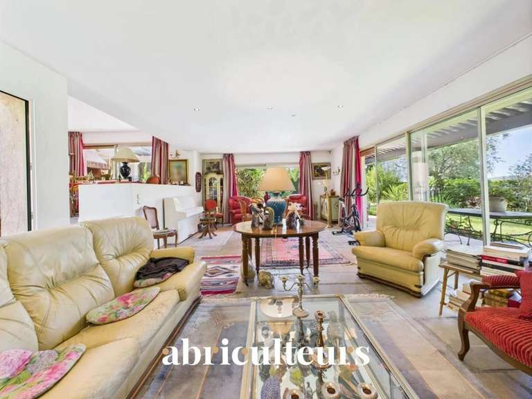 Maison La Colle-sur-Loup - 5 chambres - 275m²