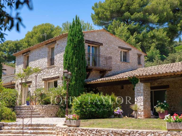Maison La Colle-sur-Loup - 4 chambres - 250m²