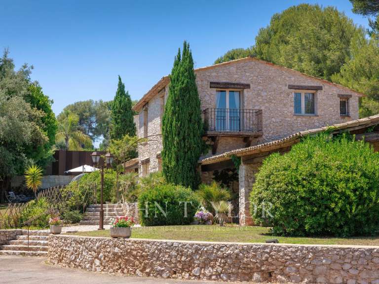 Maison La Colle-sur-Loup - 4 chambres - 250m²