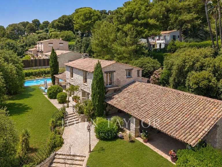 Maison La Colle-sur-Loup - 4 chambres - 250m²
