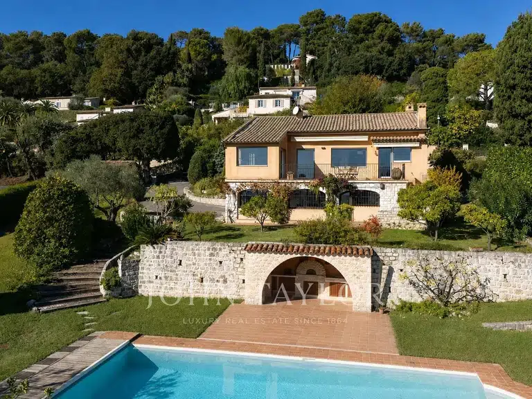 Maison La Colle-sur-Loup - 3 chambres - 172m²