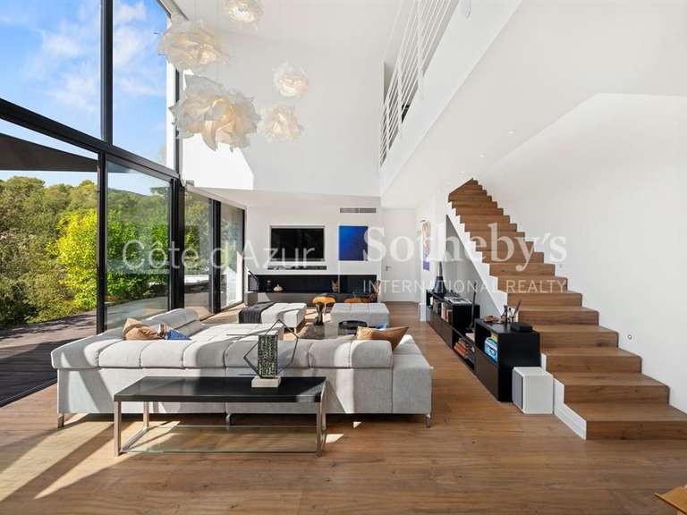 Maison La Colle-sur-Loup - 4 chambres - 237m²