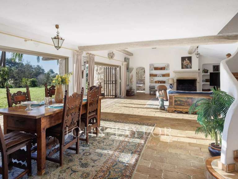 Maison La Colle-sur-Loup - 4 chambres - 208m²