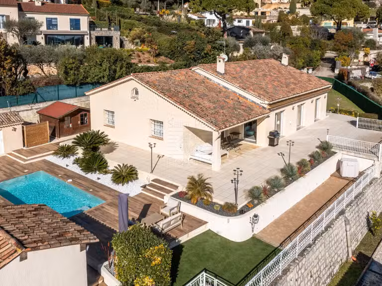 Maison La Colle-sur-Loup - 3 chambres - 192m²