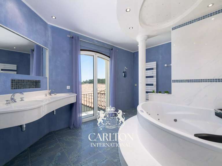 Propriété avec Vue sur mer La Colle-sur-Loup - 7 chambres - 400m²