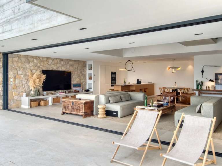 Villa La Colle-sur-Loup - 4 bedrooms - 223m²