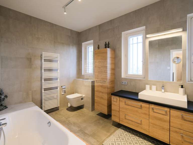 Villa La Colle-sur-Loup - 6 bedrooms - 280m²