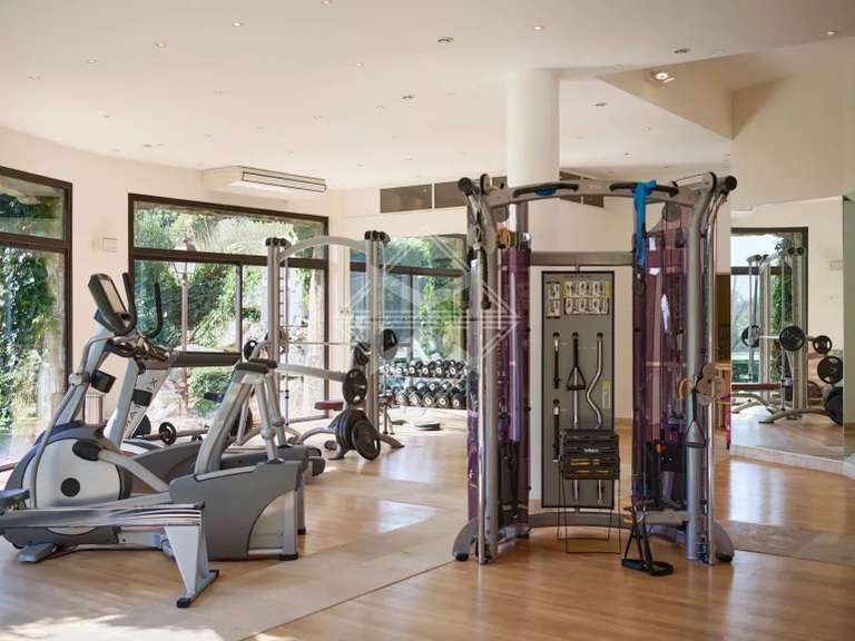 Villa La Colle-sur-Loup - 8 chambres - 700m²