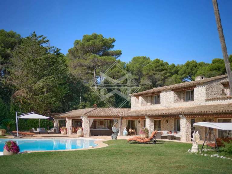 Villa La Colle-sur-Loup - 8 chambres - 700m²