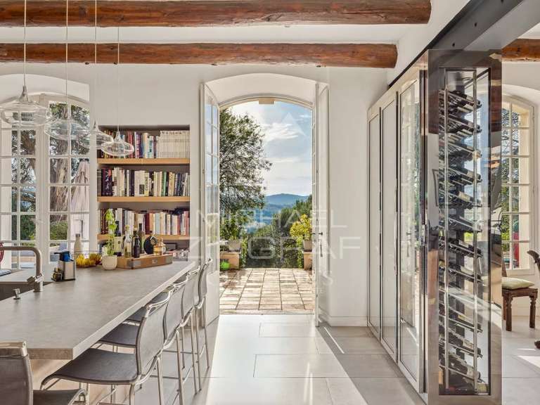 Villa La Colle-sur-Loup - 7 bedrooms - 275m²