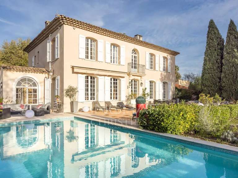 Villa La Colle-sur-Loup - 7 bedrooms - 275m²